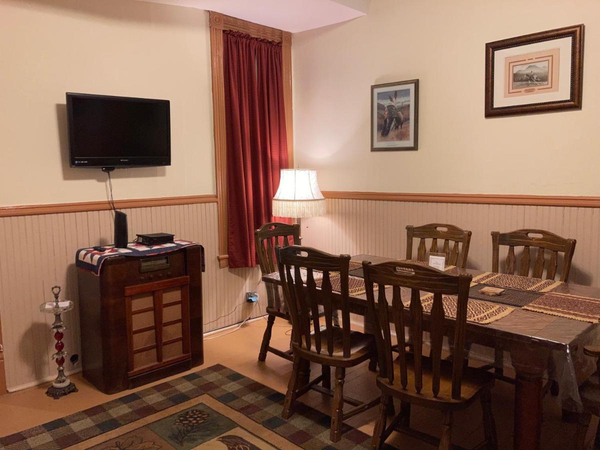 Historic Capitol Hotel Vacation Suites Downtown บัฟฟาโล ภายนอก รูปภาพ