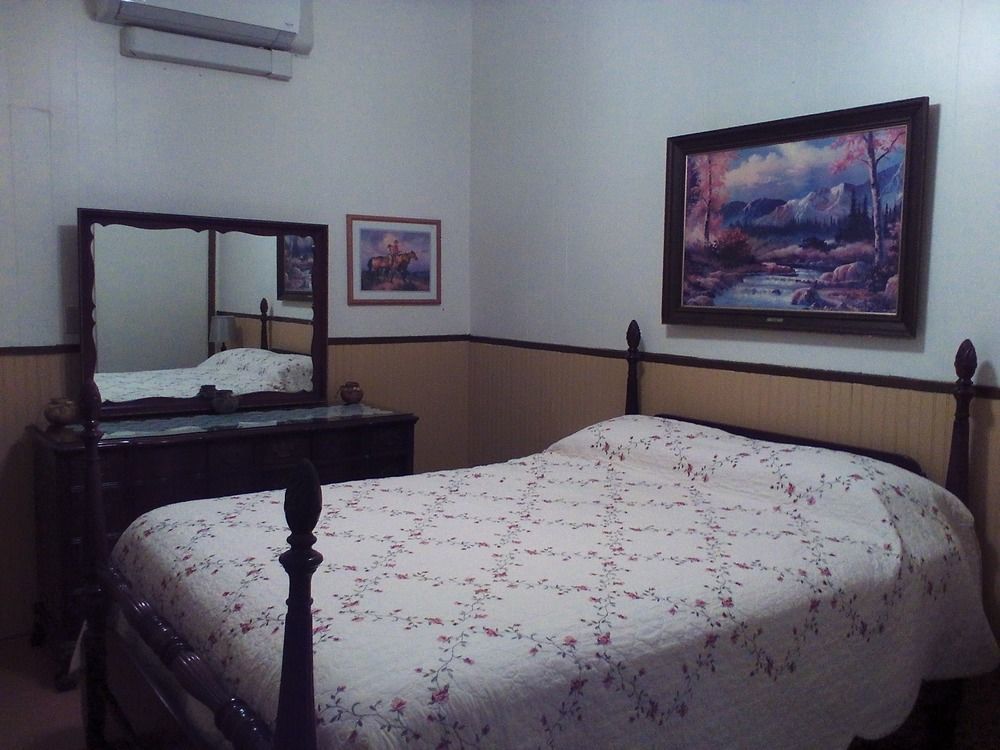 Historic Capitol Hotel Vacation Suites Downtown บัฟฟาโล ภายนอก รูปภาพ