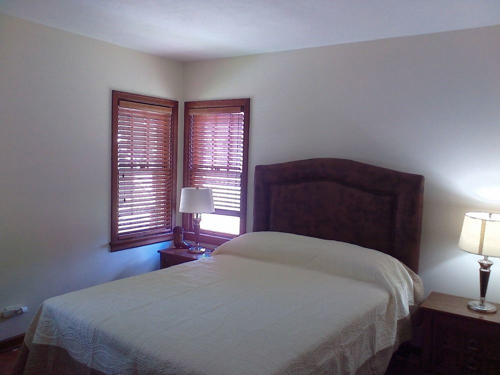 Historic Capitol Hotel Vacation Suites Downtown บัฟฟาโล ภายนอก รูปภาพ