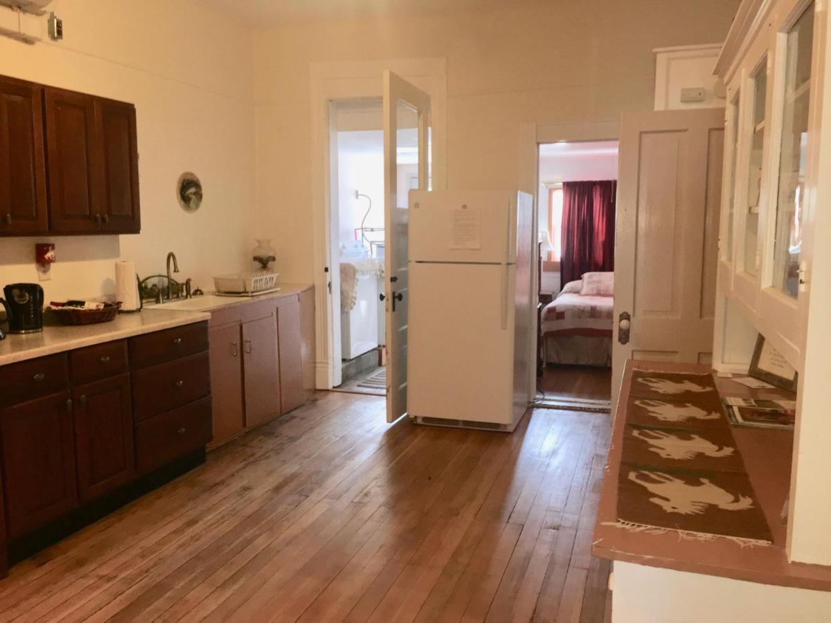 Historic Capitol Hotel Vacation Suites Downtown บัฟฟาโล ภายนอก รูปภาพ
